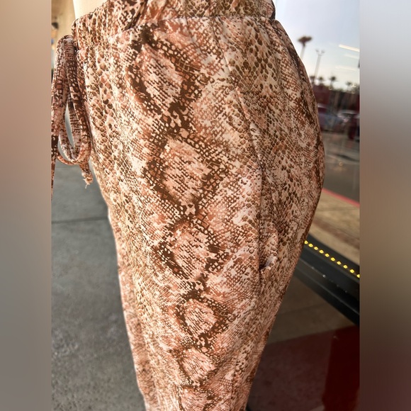 Pink & brown snake print pants - Picture 4 of 5